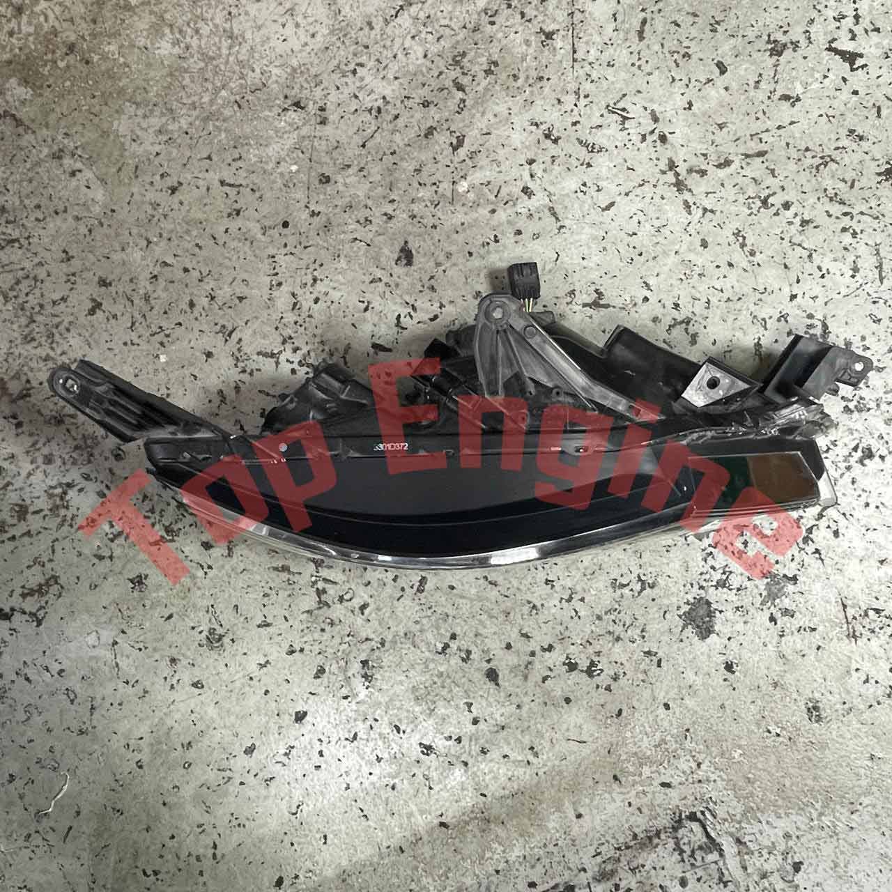 Right Halogen Headlight Assembly RHS Mitsubishi Triton L200 2019–2023 OEM 8301D373